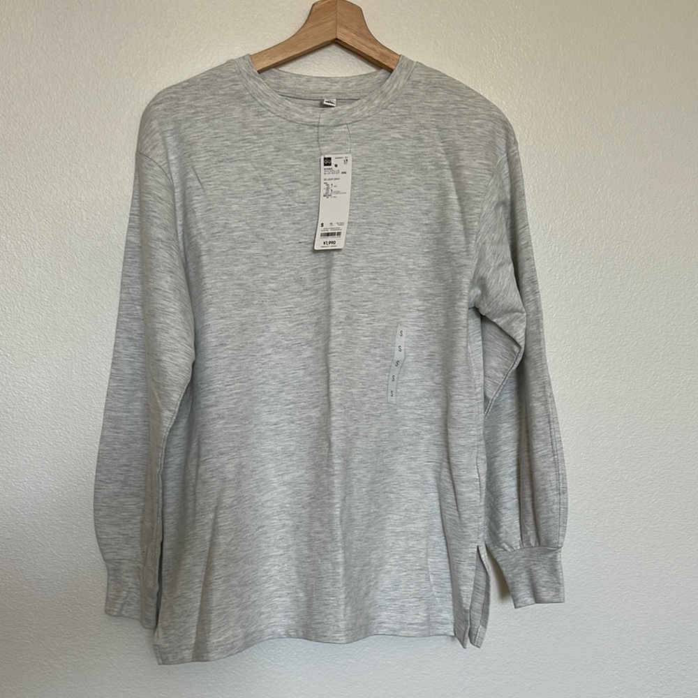 GU Light Gray Long Sleeve Tee